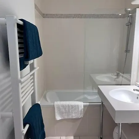 Avec Sauna Et Piscine Au Bord De Mer Apartamento Plougonvelin